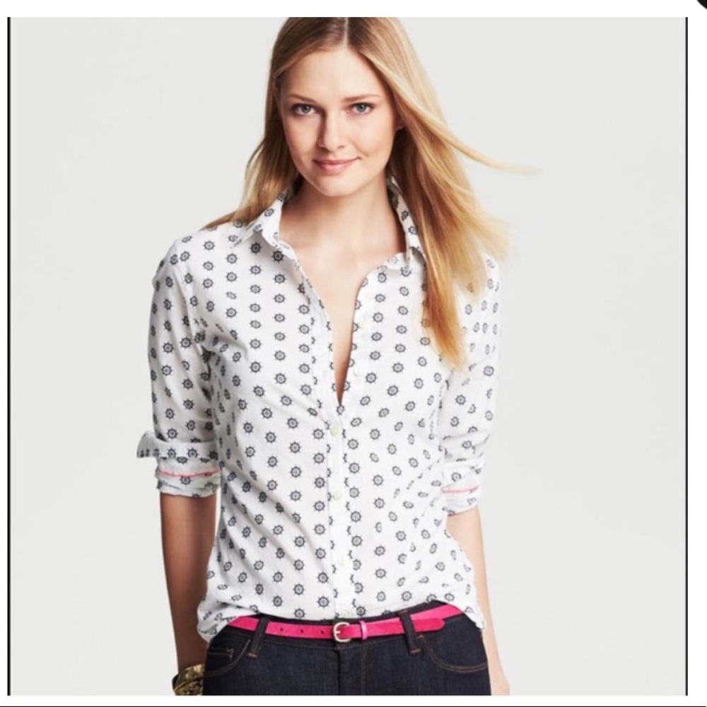 NEVER WORN BANANA REPUBLIC SOFT WASH COLLECTION